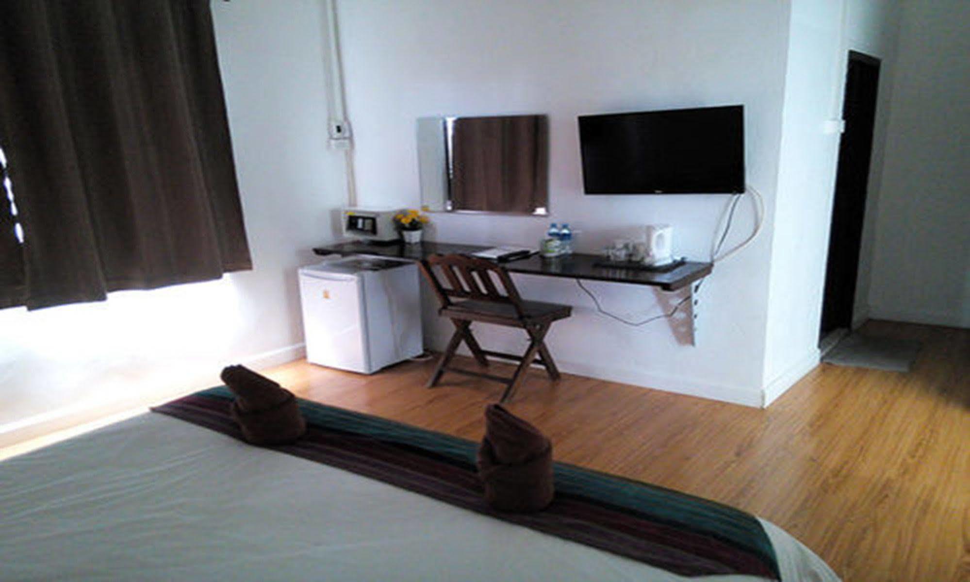 Laos Haven Hotel Ванг-Виенг Экстерьер фото